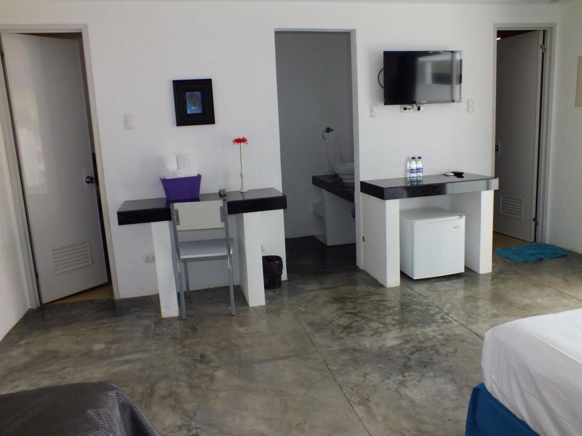 Paboreal Boutique Hotel Puerto Princesa Dış mekan fotoğraf