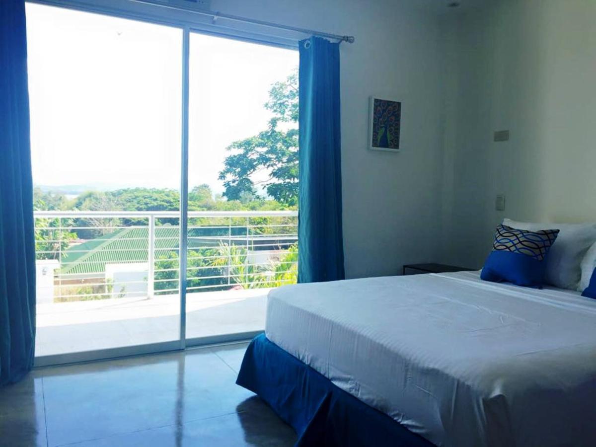 Paboreal Boutique Hotel Puerto Princesa Oda fotoğraf